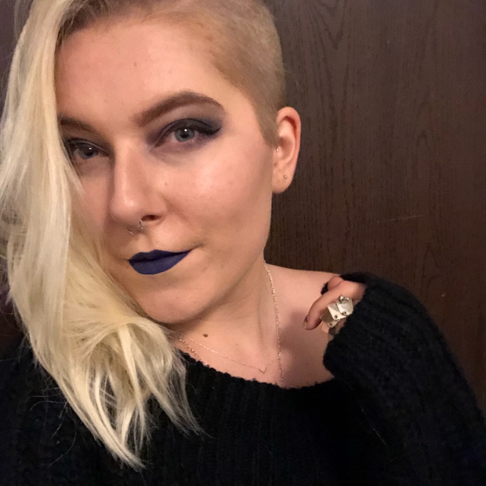 Meet your Posher, Amanda